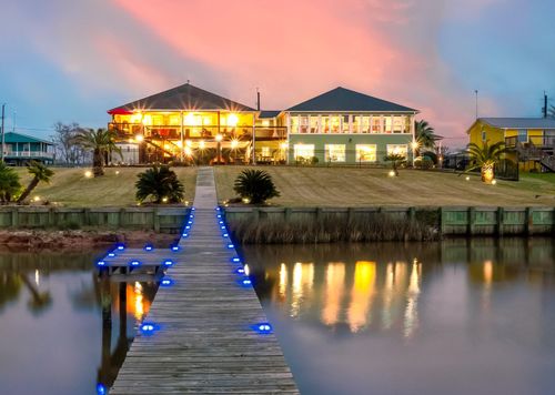 792 Bayshore Dr, Palacios, TX, 77465 | Card Image