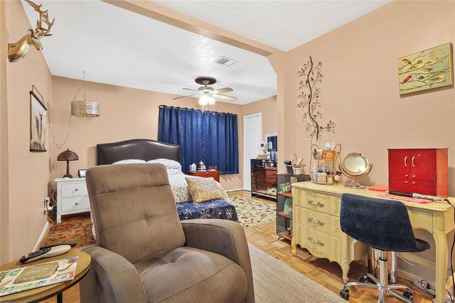 826 Ivyhollow Dr, House other with 3 bedrooms, 2 bathrooms and 4 parking in Channelview TX | Image 14