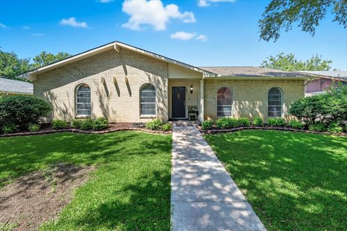 1821 Addington Dr, Carrollton, TX, 75007-3009 | Card Image
