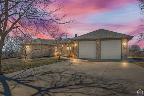 2520-ne-kaw-valley-schoo-2660 Ne Kaw Valley School Rd, Topeka, KS, 66617 | Card Image