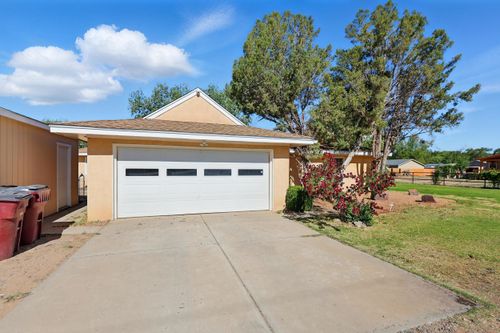 1595 W Bosque Loop, Bosque Farms, NM, 87068-9078 | Card Image
