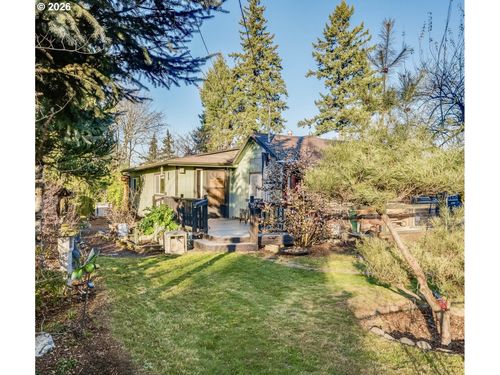 11821 Se Yamhill St, Portland, OR, 97216-3849 | Card Image