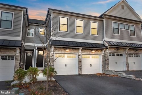 20 Mildred Gill Ln, Denville, NJ, 07834-3533 | Card Image