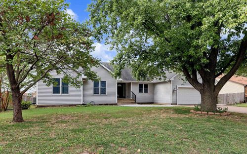 227 Pineview Dr, Andover, KS, 67002-9445 | Card Image