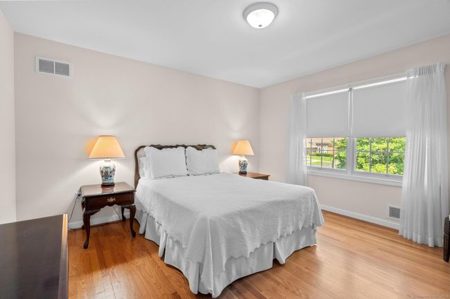 2 Charles Ct, Condo with 3 bedrooms, 3 bathrooms and null parking in Suffield CT | Image 21