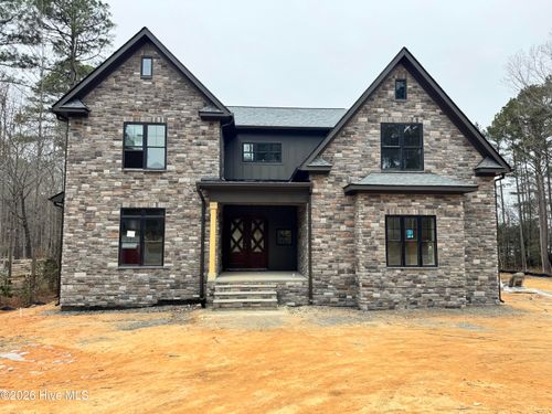 7 Goldenrod Dr, Whispering Pines, NC, 28327-9341 | Card Image