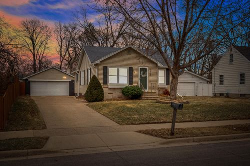 1007 Wilson St, Onalaska, WI, 54650-3441 | Card Image