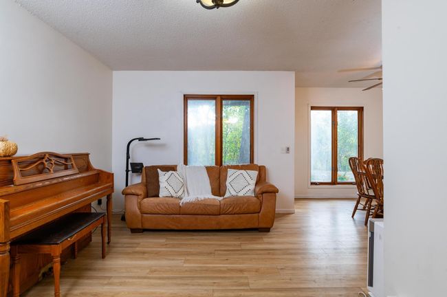 Living Room | Image 5