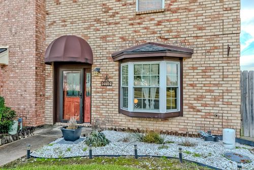 2112 Merriman St, Port Neches, TX, 77651-3729 | Card Image