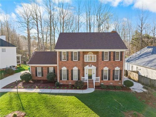 3204 Peninsula Dr, Jamestown, NC, 27282-8700 | Card Image