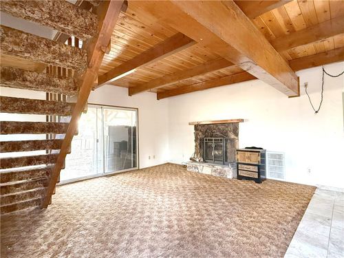 32795 Fox Ln, Running Springs, CA, 92382 | Card Image