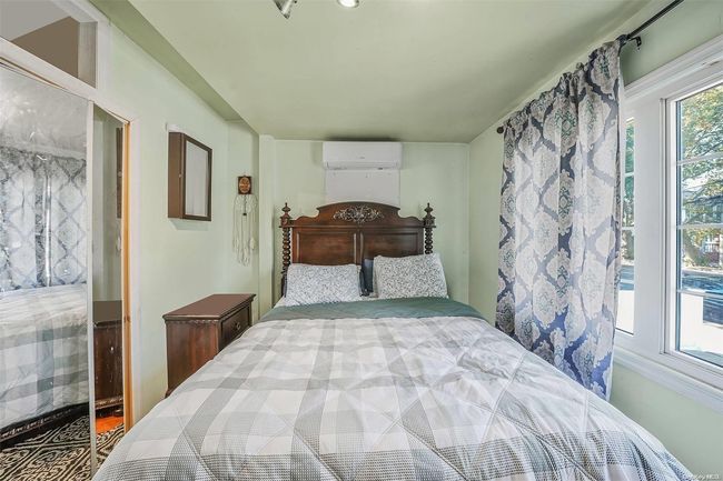 130-13 Lefferts Blvd, House other with 3 bedrooms, 3 bathrooms and null parking in S Ozone Park NY | Image 16