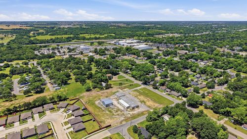 224 E E Cottage Street, Sherman, TX, 75090 | Card Image