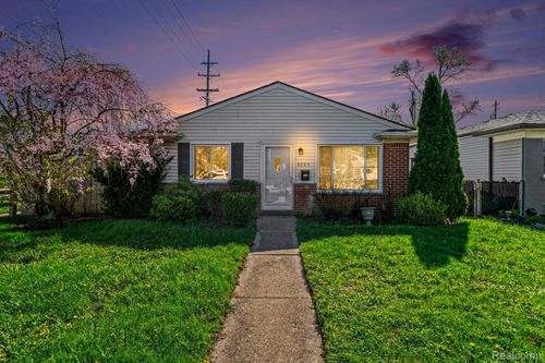 4124 Coolidge Highway, Royal Oak, MI, 48073 | Card Image