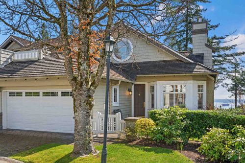4-5110 Alderfeild Pl, West Vancouver, BC, V7W2W7 | Card Image