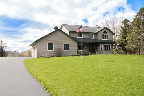 W204N4833 Lannon Road, Menomonee Falls, WI, 53051 | Card Image