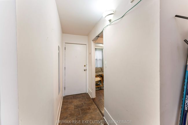247 Queen St, Home with 5 bedrooms, 2 bathrooms and null parking in Kingston ON | Image 11