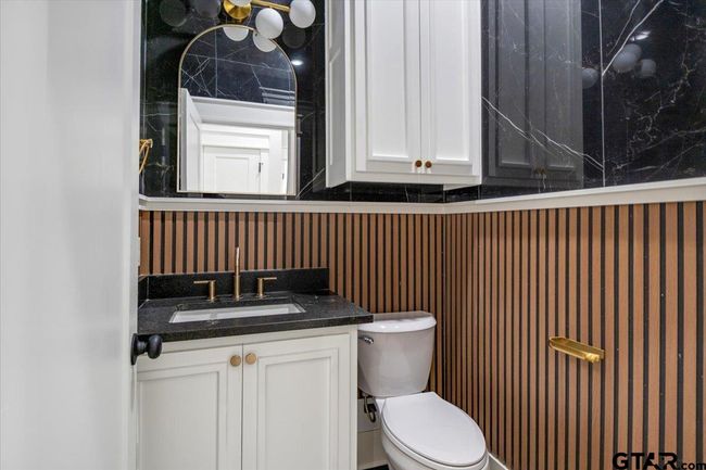 12328 Oak Grove Dr, House other with 4 bedrooms, 4 bathrooms and null parking in Tyler TX | Image 11