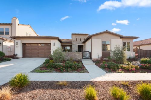 822 Overstone Ave, Madera, CA, 93636-8034 | Card Image