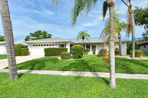 6722 Roxbury Dr, SARASOTA, FL, 34231-8120 | Card Image