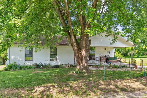 114 Elm St, Cornersville, TN, 37047-4201 | Card Image