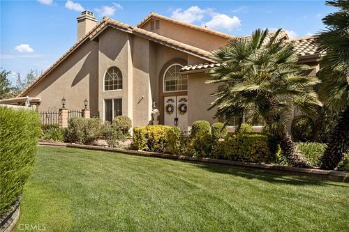 1521 Fairway Oaks Ave, Banning, CA, 92220-6466 | Card Image