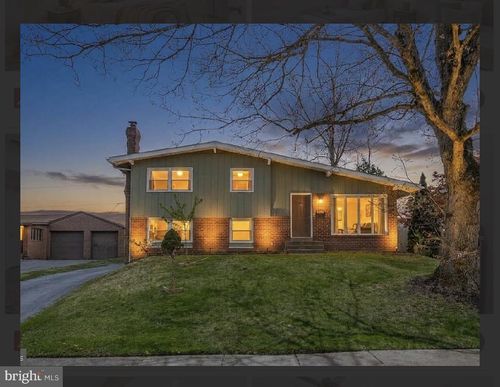 631 S Central Blvd, BROOMALL, PA, 19008-4109 | Card Image