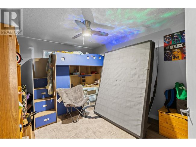2431 Bering Rd, Home with 2 bedrooms, 1 bathrooms and 5 parking in West Kelowna BC | Image 17