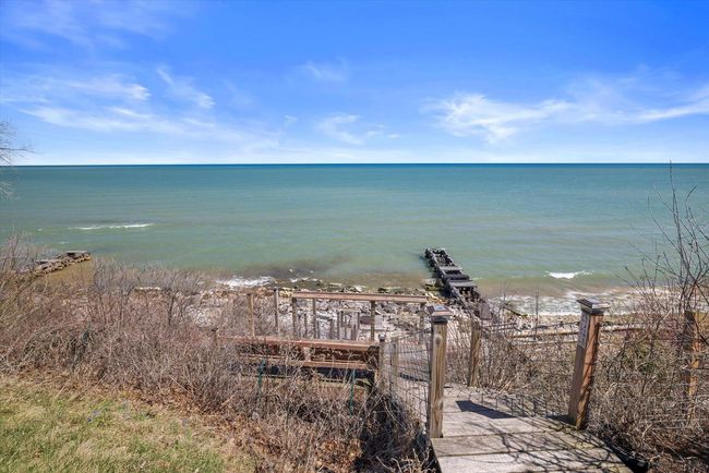 2533 Lakeshore Dr, House other with 5 bedrooms, 3 bathrooms and null parking in Sheboygan WI | Image 60