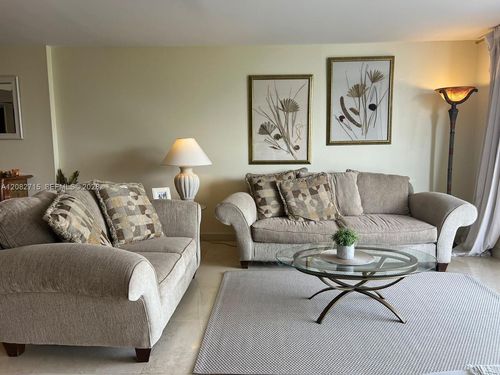1005-18151 Ne 31st Ct, Aventura, FL, 33160-2660 | Card Image