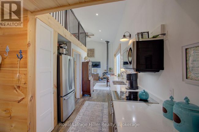84841 Shamrock Beach Rd, House other with 4 bedrooms, 2 bathrooms and 2 parking in Goderich ON | Image 4