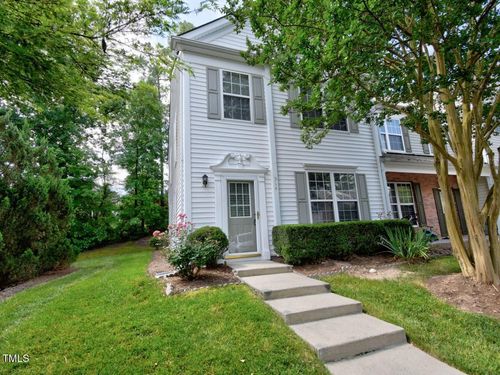 314 Canyon Lake Cir, Morrisville, NC, 27560-7785 | Card Image