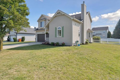 1230 Ashwood Ln, Howell, MI, 48843-8380 | Card Image
