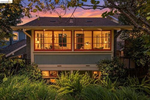 456 Stow Ave, Oakland, CA, 94606-1120 | Card Image
