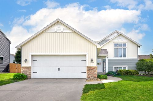 3304 Poplar Drive Sw, Bondurant, IA, 50035 | Card Image