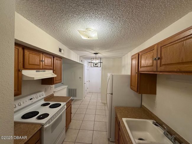 L1 - 1600 Big Tree Rd, Condo with 2 bedrooms, 2 bathrooms and null parking in SOUTH DAYTONA FL | Image 31