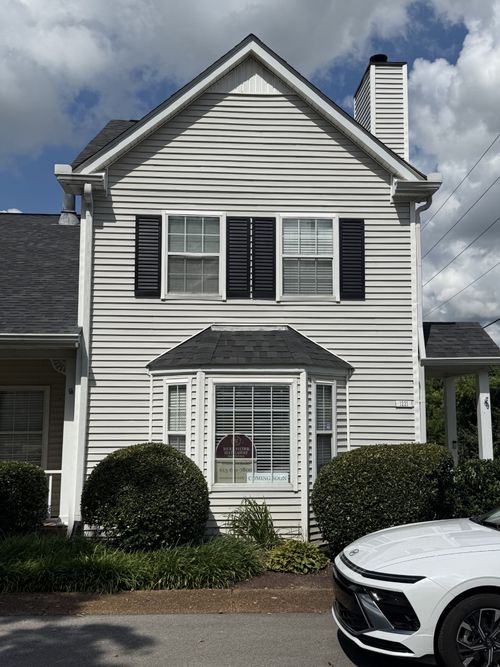 1221 Carriage Park Dr, Franklin, TN, 37064-5700 | Card Image