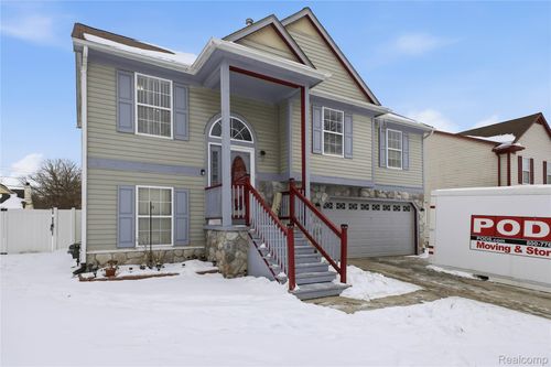 6015 Edmund St, Romulus, MI, 48174-4450 | Card Image
