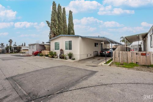 112 Cedarwood Ln, Bakersfield, CA, 93308-4629 | Card Image