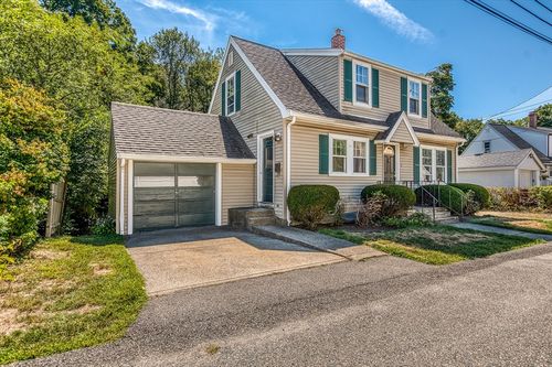 1 Columbia Ter, Dedham, MA, 02026-1912 | Card Image