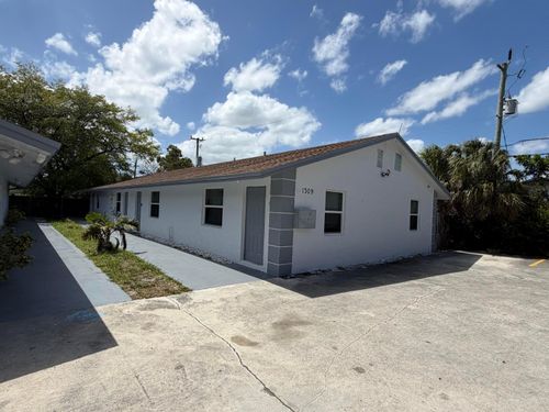 3-1309 Nw 2nd Ave, Pompano Beach, FL, 33060-5466 | Card Image