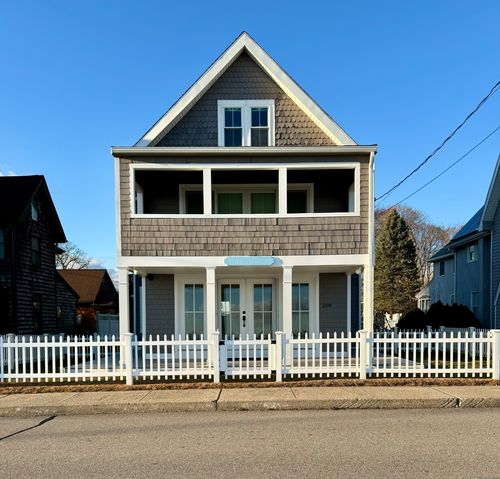 209 Seaside Ave, Westbrook, CT, 06498-1804 | Card Image