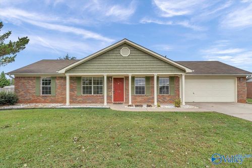 118 Delta Pine Dr, Huntsville, AL, 35811-7805 | Card Image