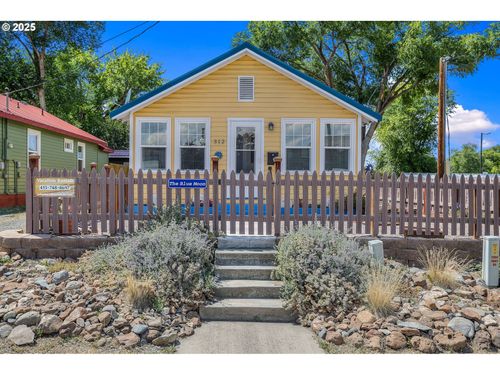 312 N Canyon Blvd, John Day, OR, 97845-1153 | Card Image