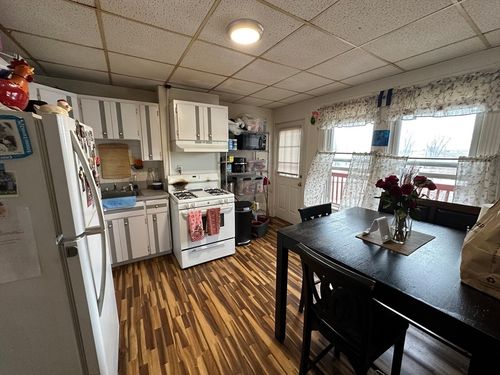 apt-1-41 Louis St, Chelsea, MA, 02150-3152 | Card Image