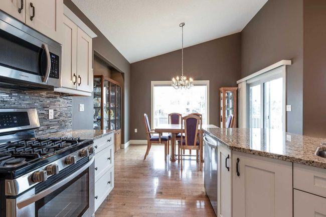 92 Somerset Road Se, Home with 5 bedrooms, 3 bathrooms and 5 parking in Medicine Hat AB | Image 15