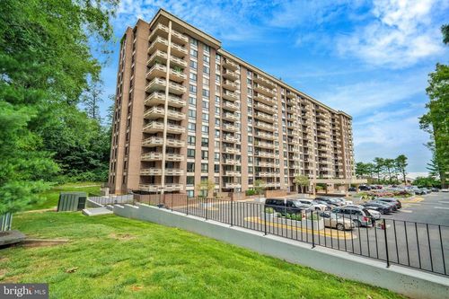 612-1808 Old Meadow Rd, MCLEAN, VA, 22102-1829 | Card Image