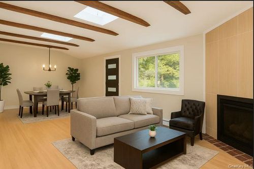 11 Tree Top Ln, Poughkeepsie, NY, 12603-4819 | Card Image