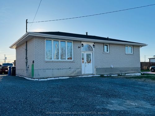 1 Brown Cres, Kapuskasing, ON, P5N2P6 | Card Image