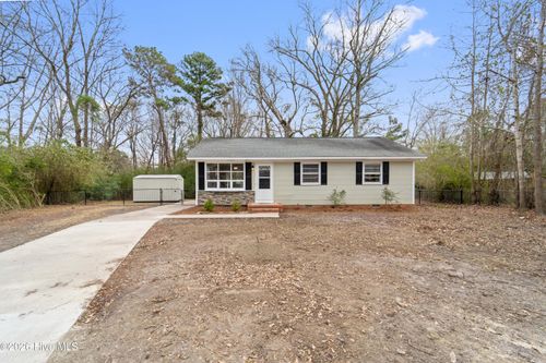 124 Wilson Ct, Jacksonville, NC, 28546-4632 | Card Image